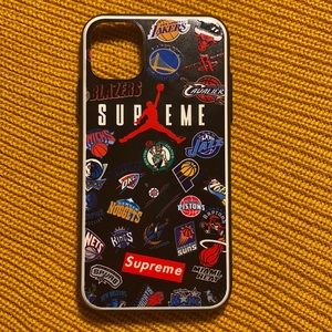 Basketball teams Supreme Jordan iphone 11 case